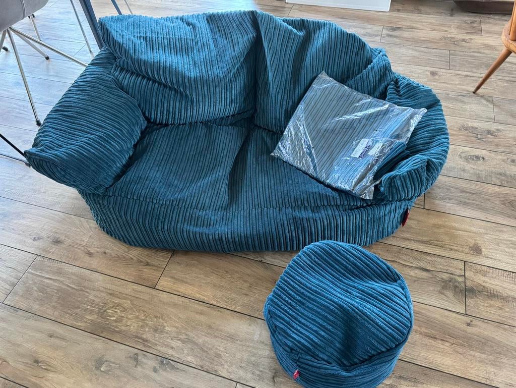 Zitzak bank van Bertha, inclusief poef en kussensloop, Ophalen, Zo goed als nieuw, Rechthoekig