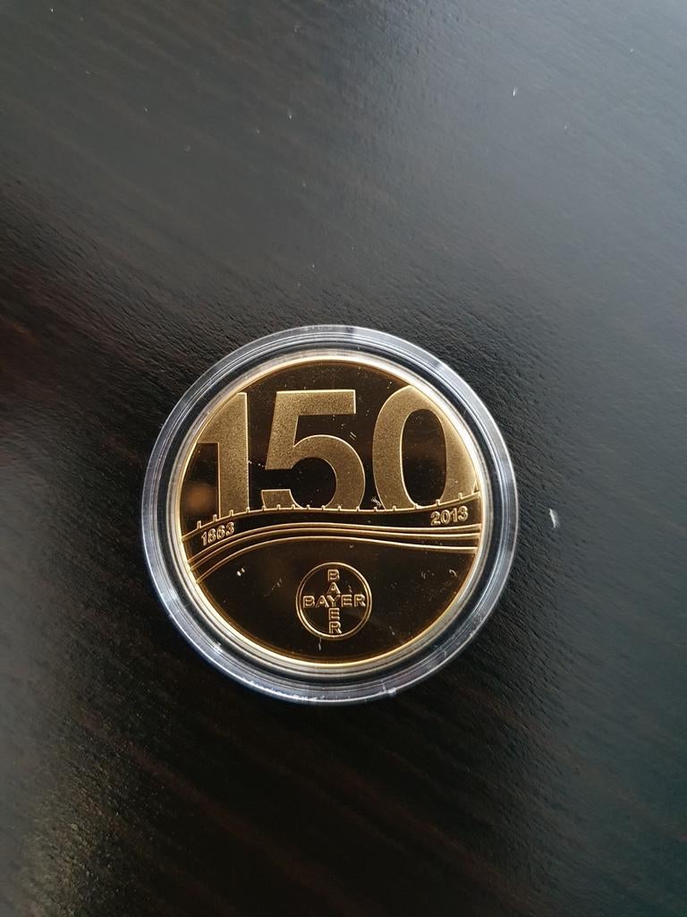 Medaille Bayer 150 Jaar 14 karaat 7,25 gram, Postzegels en Munten, Ophalen of Verzenden, Goud, Nederland