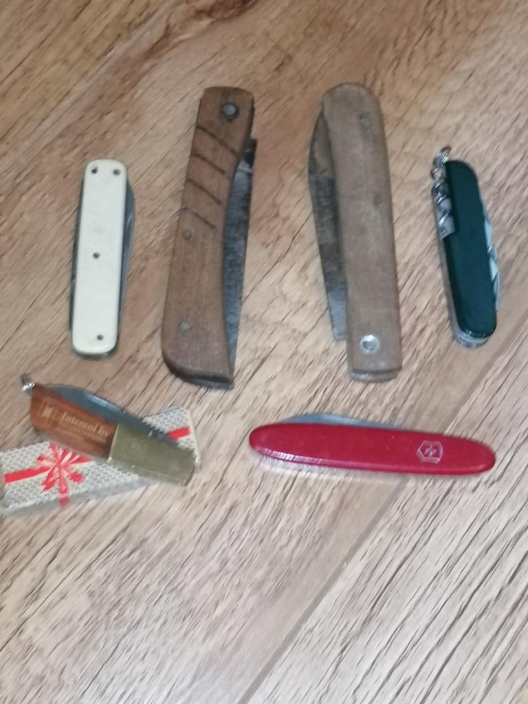 Lotje vintage zakmessen, Ophalen of Verzenden, Overige soorten, Nederland, Mes of Dolk
