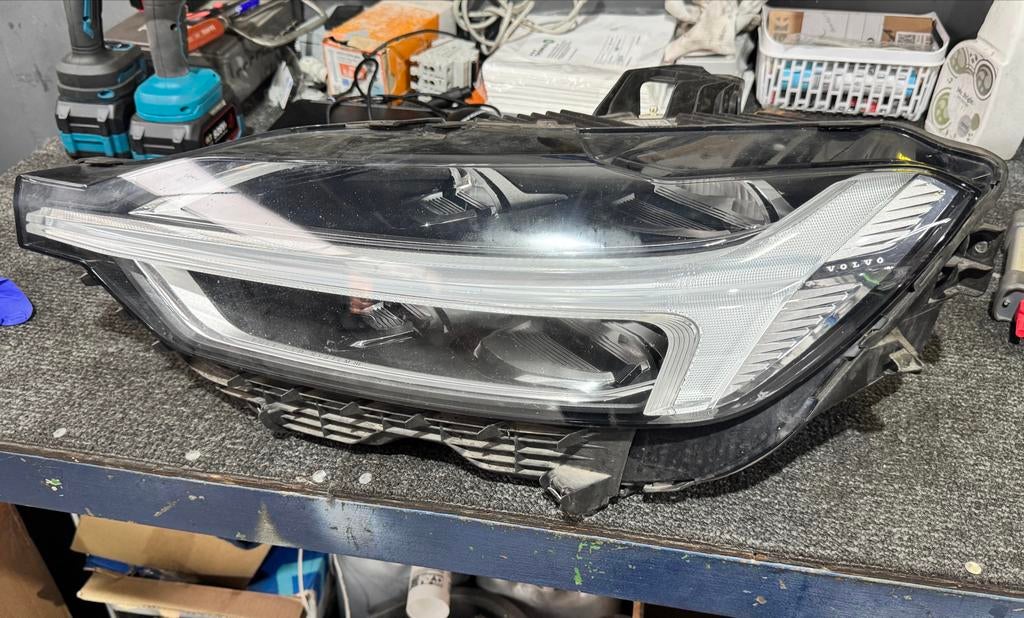 Volvo XC60 LED Koplamp links !, Auto-onderdelen, Verlichting, Ophalen of Verzenden, Gebruikt, Volvo