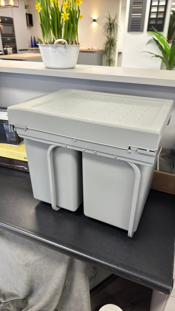 Nieuw : Hailo inbouw afvalsysteem, Ophalen, Nieuw