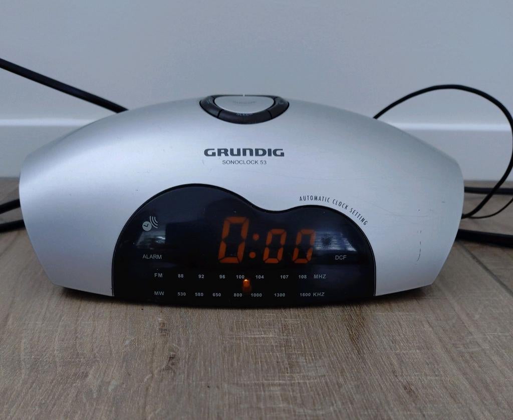 Grundig Sonoclock 53 klokradio / wekker radio, Ophalen of Verzenden
