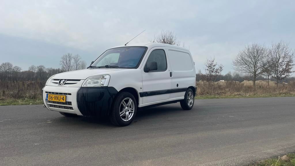 Peugeot Partner 1.4 170C Benzine 2008, Auto's, Bestelauto's, Particulier, ABS, Airbags, Airconditioning, Android Auto, Apple Carplay
