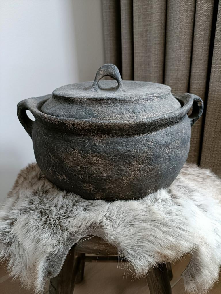 Decoratieve Aardewerken Pot met Deksel, Antiek en Kunst, Ophalen of Verzenden