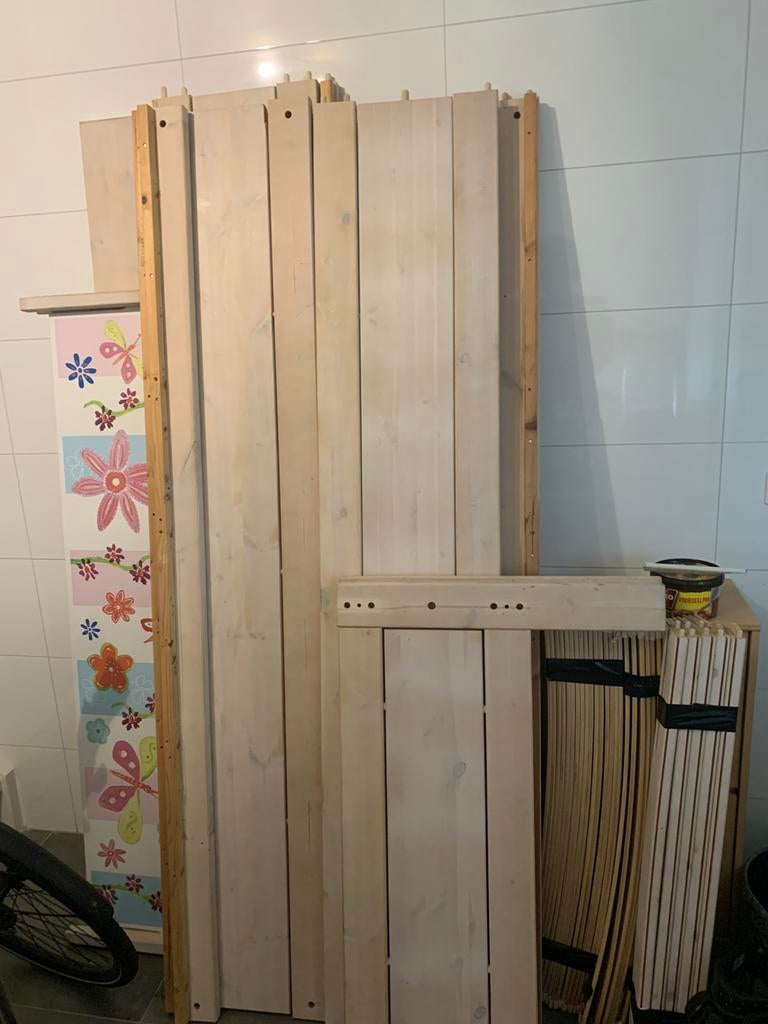 3 Lifetime kinderbedden waarvan 1 met voorzet plank, Ophalen, 85 tot 100 cm, Gebruikt, Lattenbodem