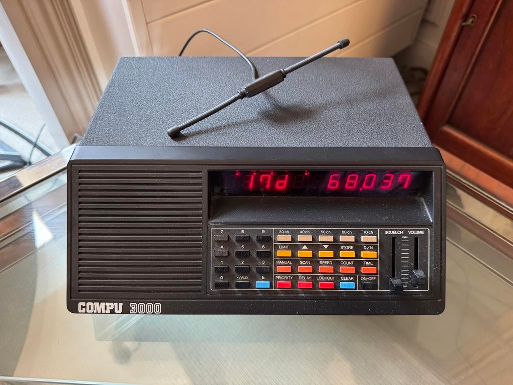 Scanner Compu 3000 mét antenne, Telecommunicatie, Scanners, Ophalen of Verzenden, Zo goed als nieuw