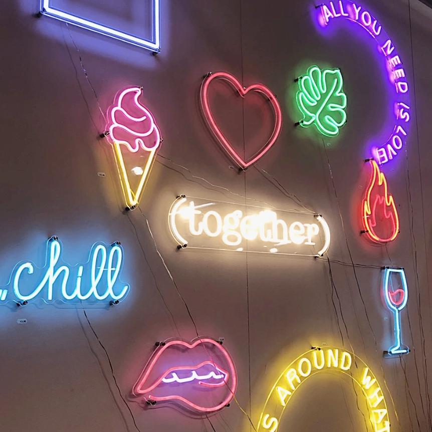 RETRO NEON SIGN BITING LIPS | CANDY SHOCK (NIEUW IN DOOS), -, Lichtbak of (neon) lamp, -, Nieuw
