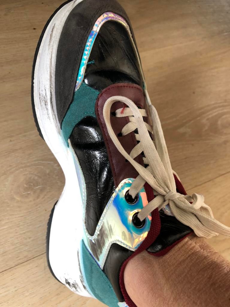 Sneakers Kurt Geiger mt 41 zwart bordeaux blauw, Kleding | Dames, Ophalen of Verzenden, Zo goed als nieuw, Sneakers of Gympen