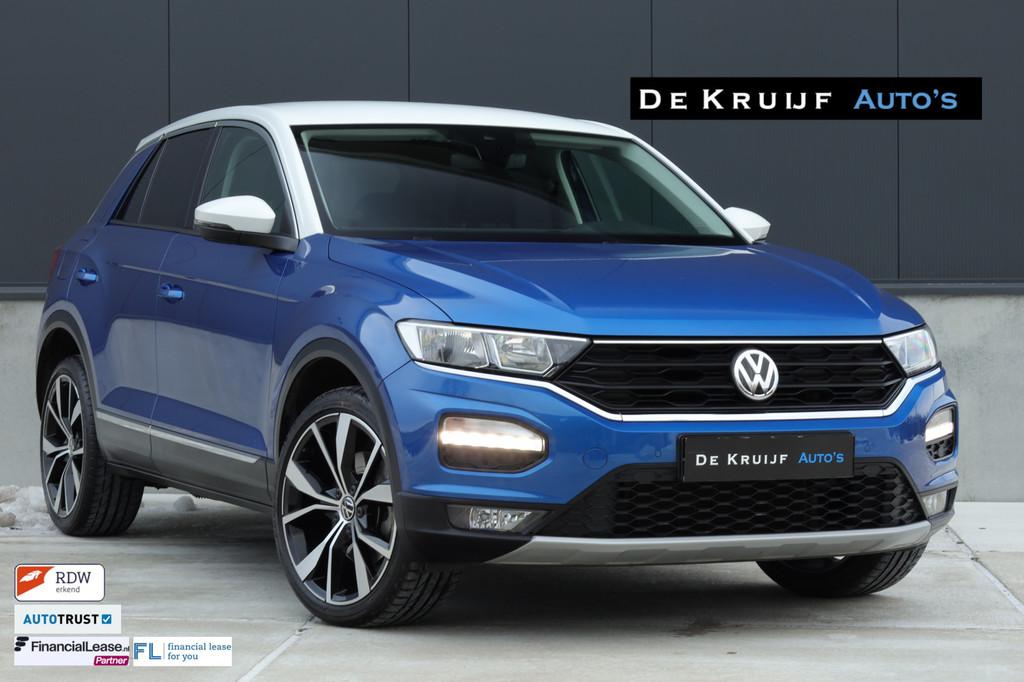 VW T-Roc 1.0 style ACC Lane Assist, Auto's, Voorwielaandrijving, Gebruikt, Euro 6, Blauw