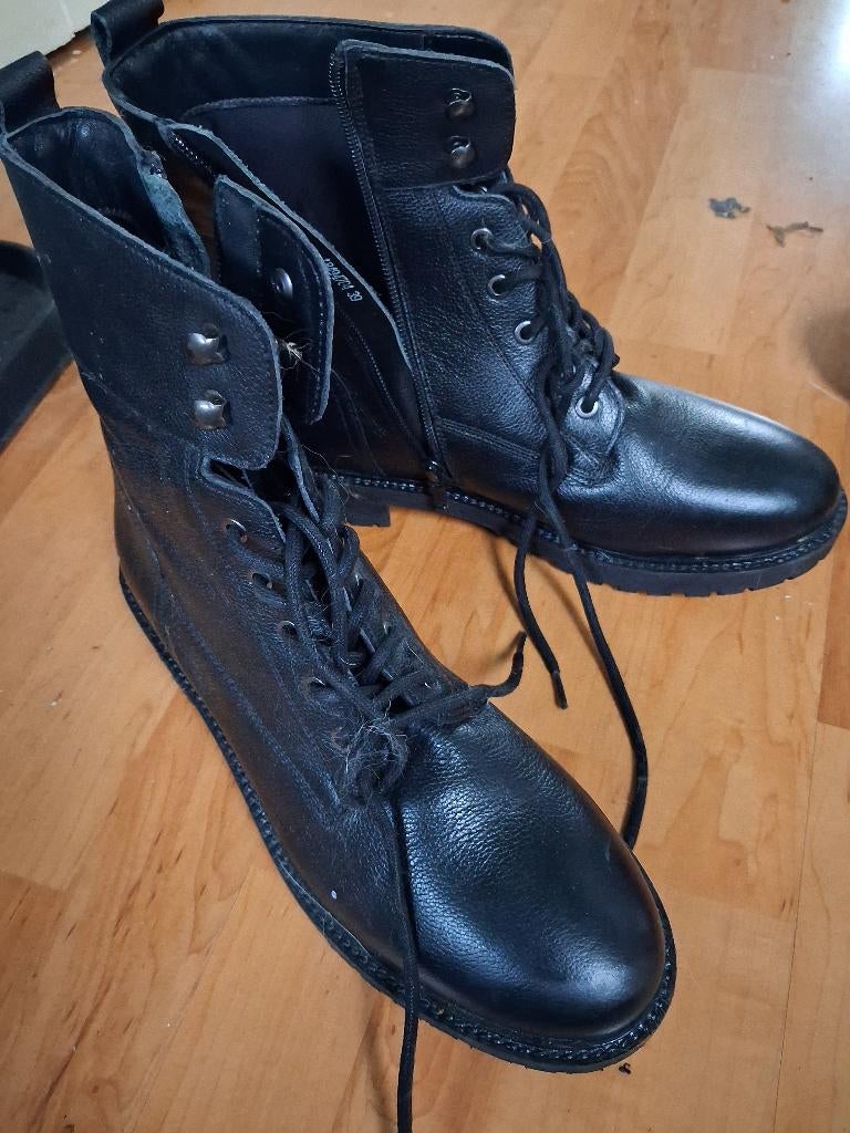 Mooie zwarte halfhoge leren laarsjes, zgan, maat 39, Kleding | Dames, Schoenen, Twoday, Zwart, Lage of Enkellaarzen, Ophalen of Verzenden