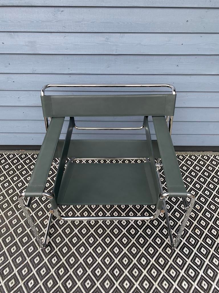 Gavina Wassily Chair Marcel Breuer, Ophalen, Zo goed als nieuw, Zwart, Eén