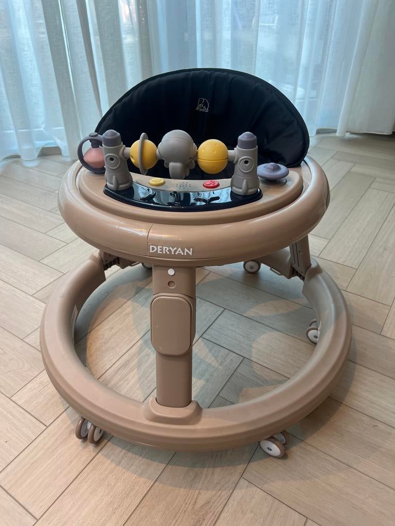 Deryan loopwagen, Ophalen, Zo goed als nieuw