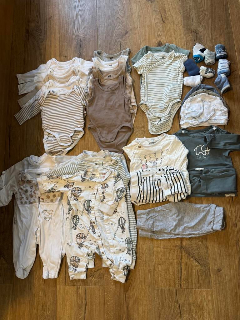 Babykleding bundel maat 56 - unisex, Kinderen en Baby's, Babykleding | Baby-kledingpakketten, Ophalen of Verzenden, Zo goed als nieuw