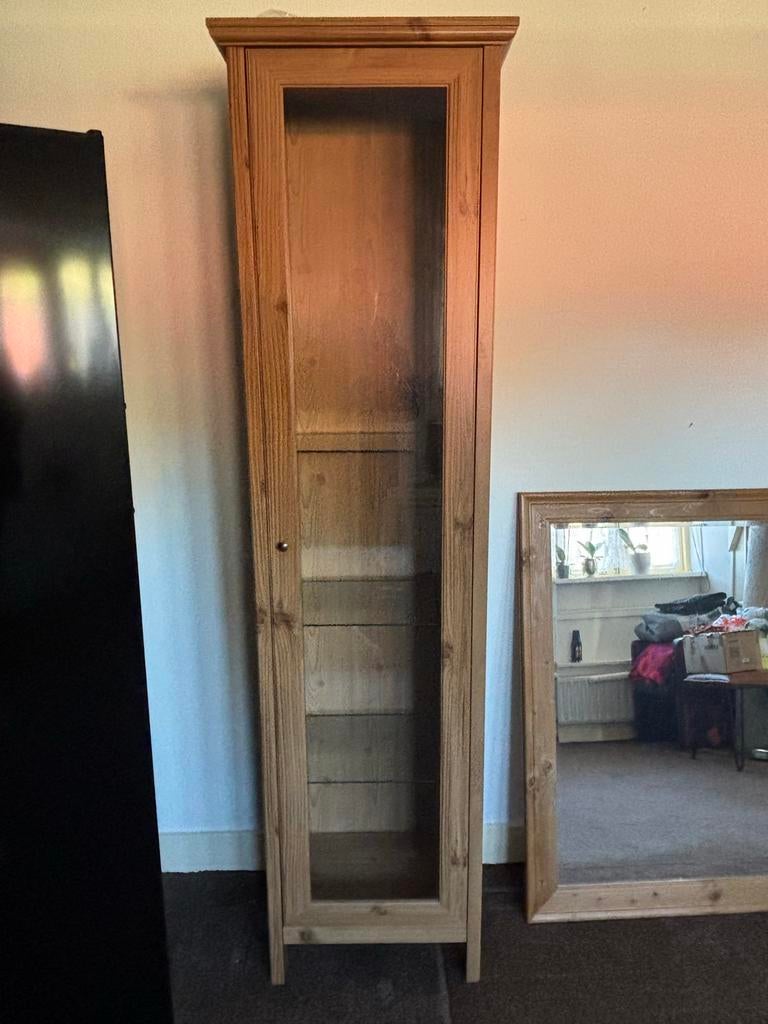 Houten vitrinekast met glazen deur, Ophalen, Minder dan 50 cm, Zo goed als nieuw, 150 tot 200 cm