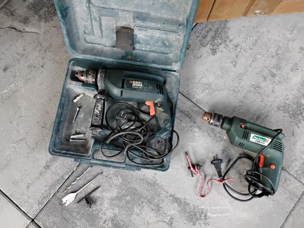 Boormachines: Black & Decker en ProStar (2 stuks), Boormachine, Gebruikt, Ophalen of Verzenden, Klopboormechanisme