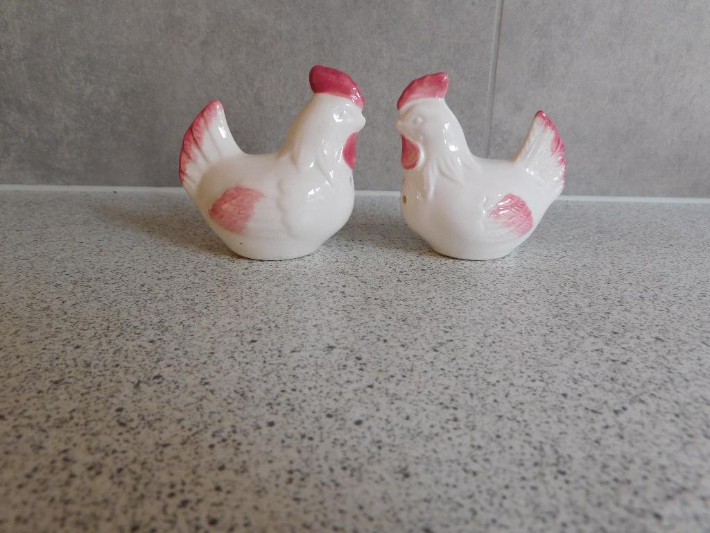 Peper en Zoutstel Kip Handpainted, Ophalen of Verzenden, Zo goed als nieuw