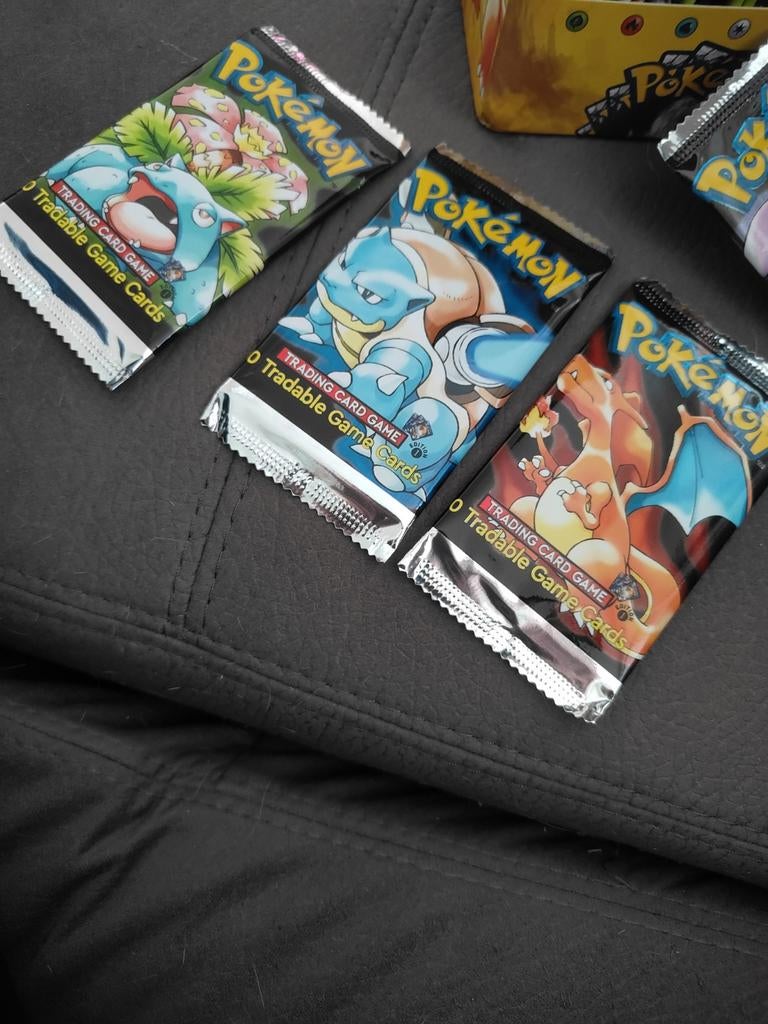 Pokémon Base Set Booster Pack uit 1999 - Ongeopend, Ophalen of Verzenden, Nieuw, Booster