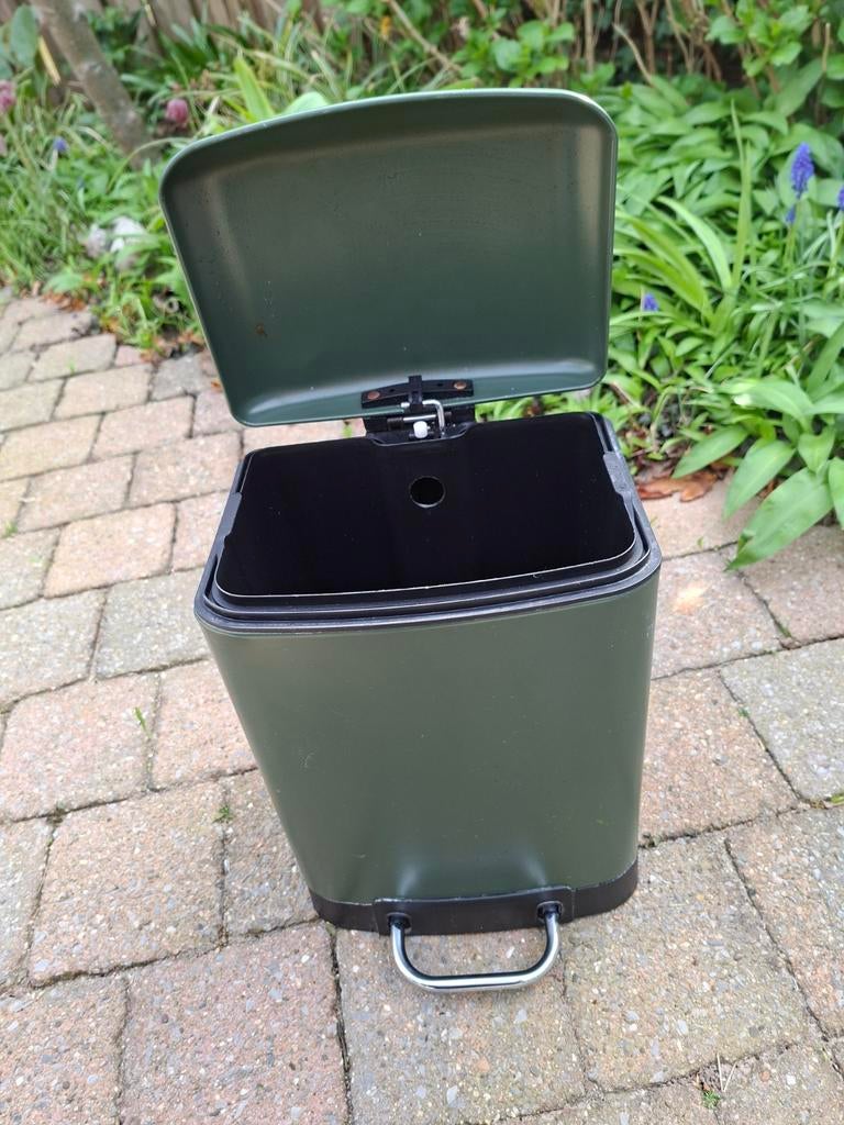 Groene pedaalemmer voor badkamer of toilet, Huis en Inrichting, Ophalen