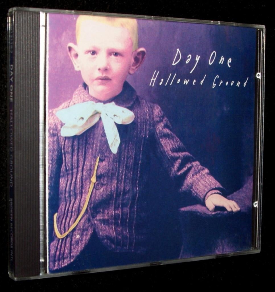 Day One - Hallowed Ground (Broken Records, 1993), Cd's en Dvd's, Cd's | Rock, Ophalen of Verzenden, Zo goed als nieuw, Poprock