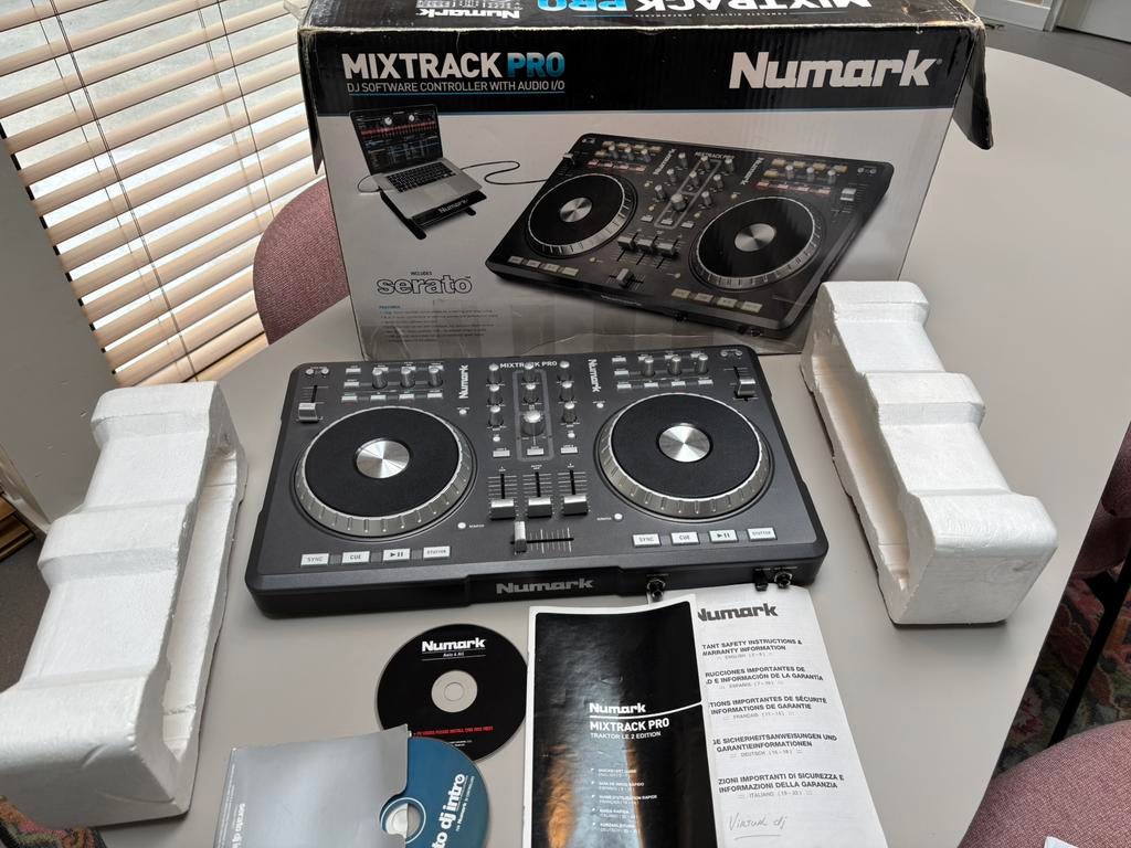 Numark mixtrack pro met toebehoren, Muziek en Instrumenten, Dj-sets en Draaitafels, Ophalen of Verzenden, Numark