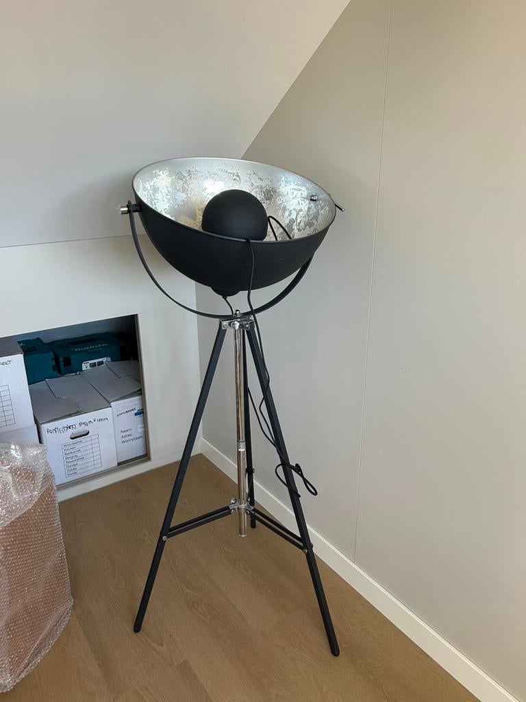 Vandeheg Silver Sun vloerlamp, Ophalen, Gebruikt, 100 tot 150 cm, Metaal