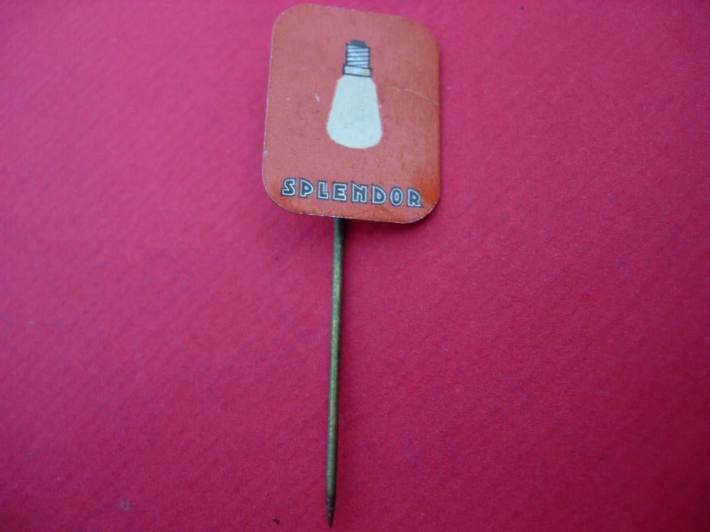 Speldje van Splendor (tapse lamp), Verzenden, Zo goed als nieuw, Merk, Speldje of Pin