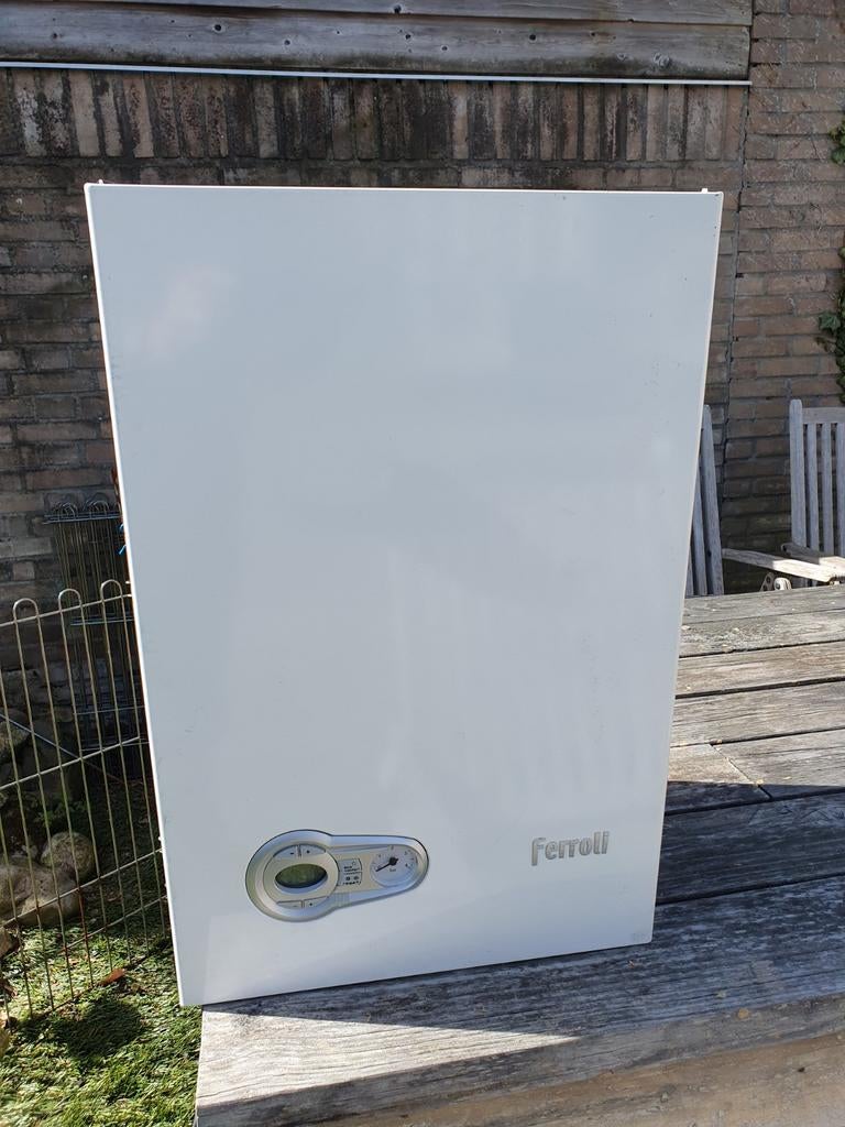 Ferroli blue sense 5 32, Doe-het-zelf en Verbouw, Minder dan 20 liter, Ophalen, Boiler