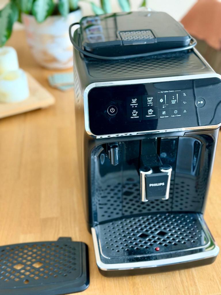 Philips koffiezetapparaat met bonen, Afneembaar waterreservoir, Gebruikt, 10 kopjes of meer, Koffiemachine