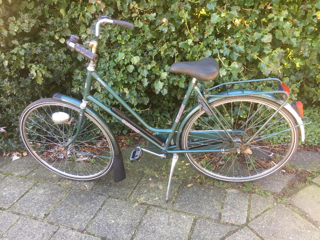 Dames fiets 28 inch met slot en verlichting, frame 50cm, Fietsen en Brommers, Fietsen | Dames | Damesfietsen, Gebruikt, Versnellingen