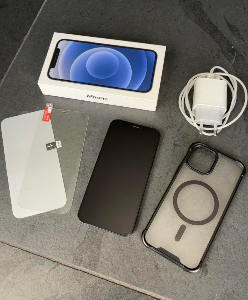 iPhone 12 met toebehoren, Telecommunicatie, Mobiele telefoons | Apple iPhone, Gebruikt, Zwart, 77 %, Ophalen of Verzenden