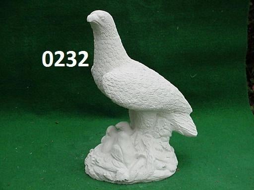 Adelaar op nest met baby jongen.  nr 0232., Ophalen, Nieuw, Beton, Dierenbeeld