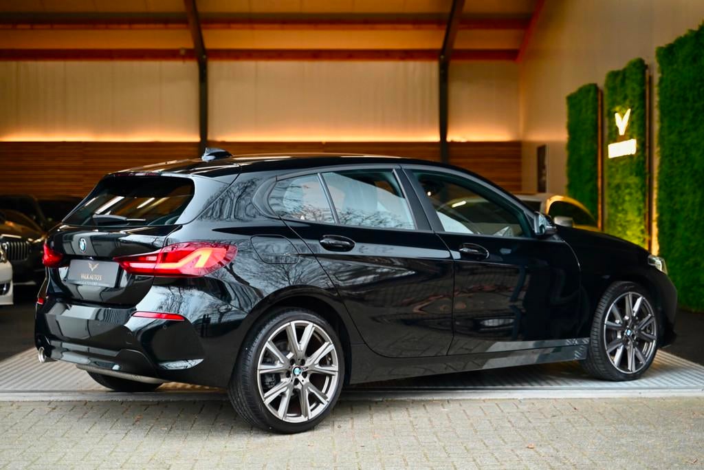 BMW 1-serie 118i Executive - Adaptive Cruise Control - El. A, Stof, Gebruikt, Zwart, Origineel Nederlands