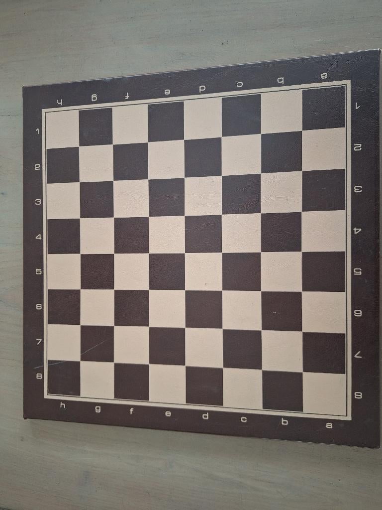 Schaakbord, Een of twee spelers, Ophalen, Gebruikt