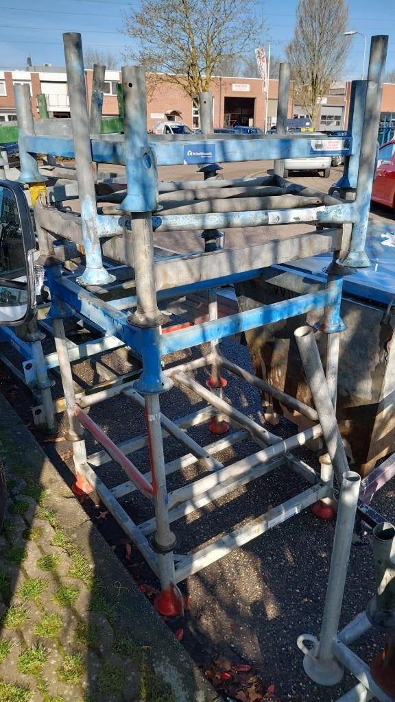 10 gebruikte stapeljukken 80x80cm, Doe-het-zelf en Verbouw, Steigers, Ophalen, Gebruikt, Overige typen, Minder dan 2 meter