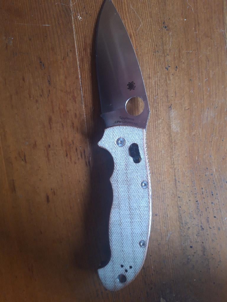 Spyderco CPMCRUWEAR, Caravans en Kamperen, Kampeergereedschap, Verzenden, Zo goed als nieuw