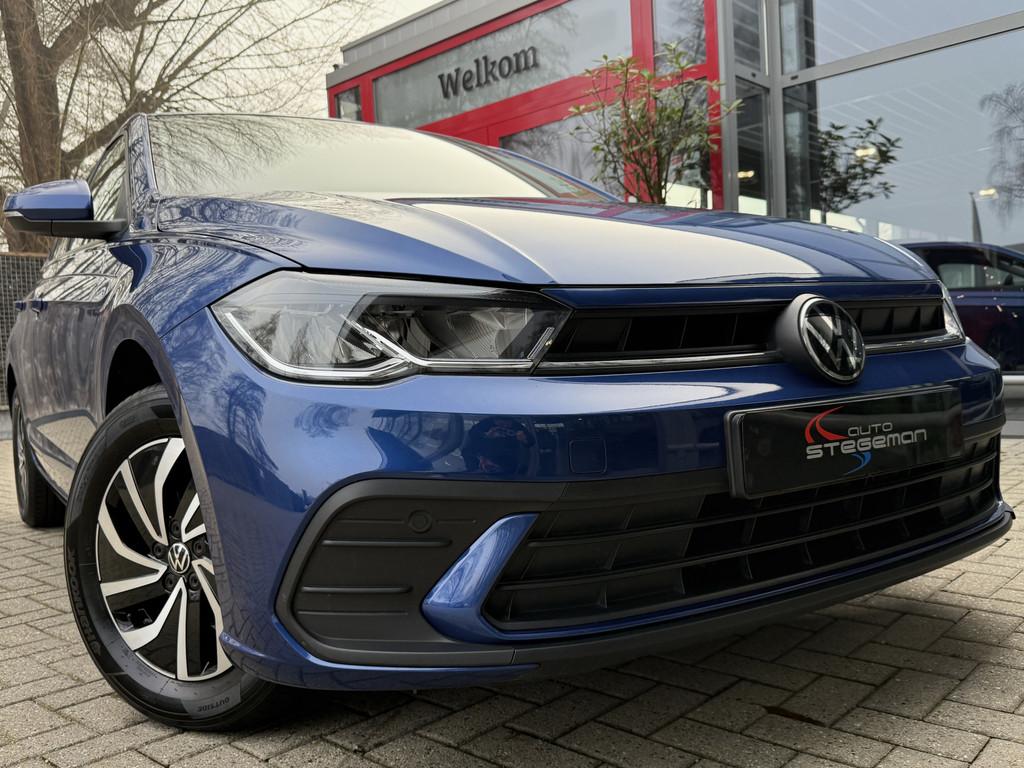 Volkswagen Polo 1.0 TSI LIFE *!* NAVIGATIE/ CARPLAY/ RADAR/, Voorwielaandrijving, Stof, Gebruikt, Euro 6