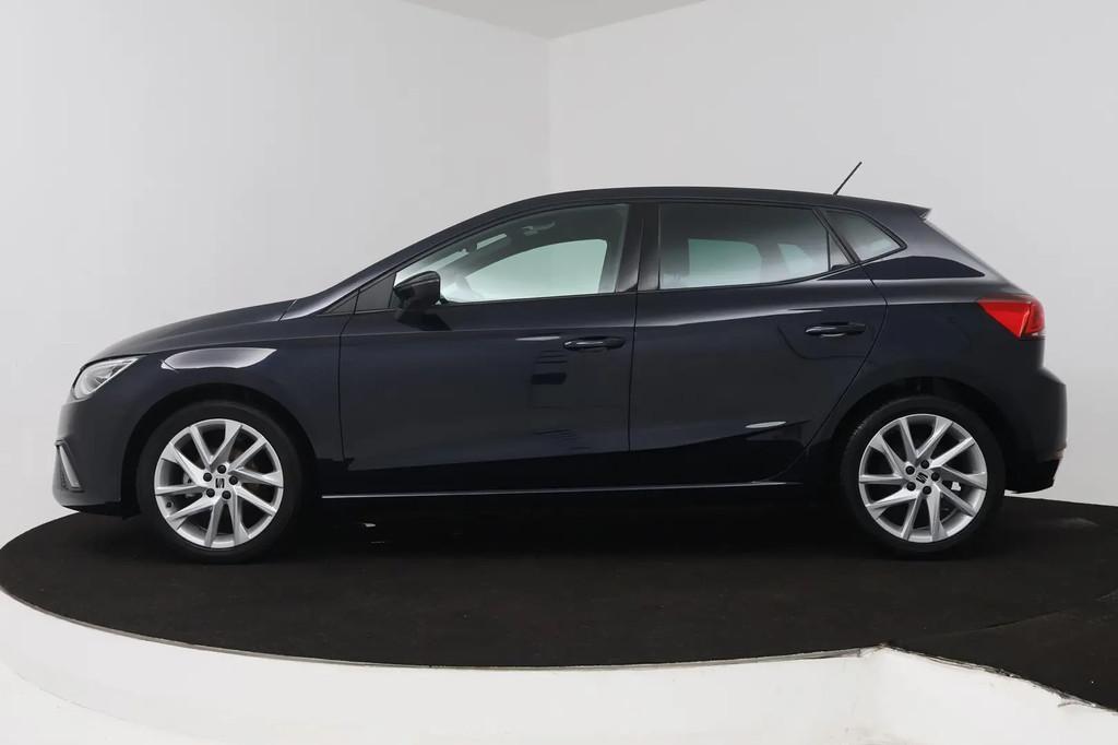 Seat Ibiza 1.0 EcoTSI FR Business Intense (DIGI € 16.945,0, Voorwielaandrijving, Blauw, Ibiza, Origineel Nederlands