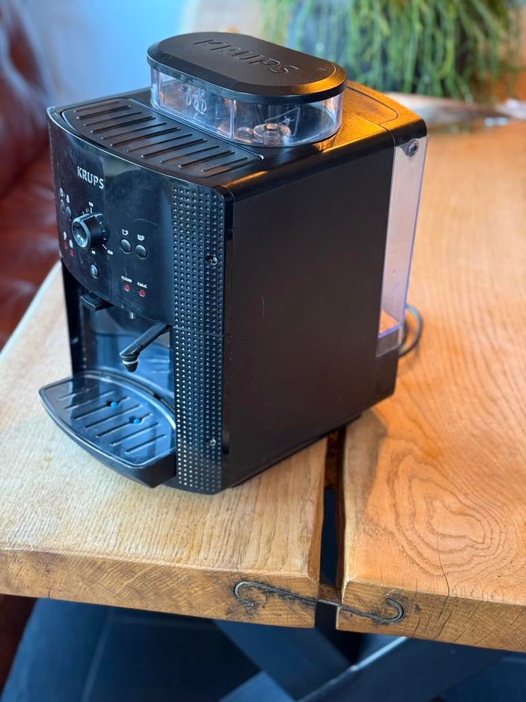 KRUPS EA81 bonenmachine | Compact | Werkt goed, Gebruikt, Koffiebonen, Ophalen of Verzenden, Krups