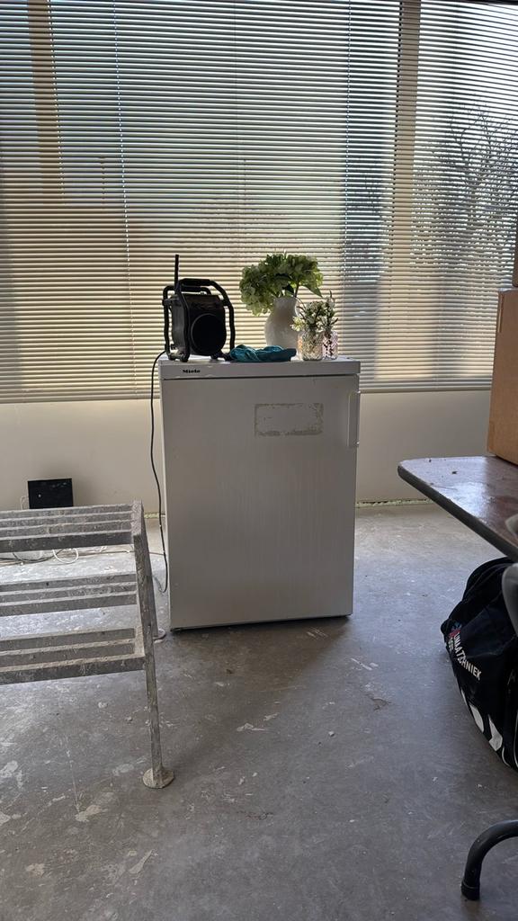 Miele tafelmodel koelkast, 60 cm of meer, 100 tot 150 liter, Ophalen, 85 tot 120 cm