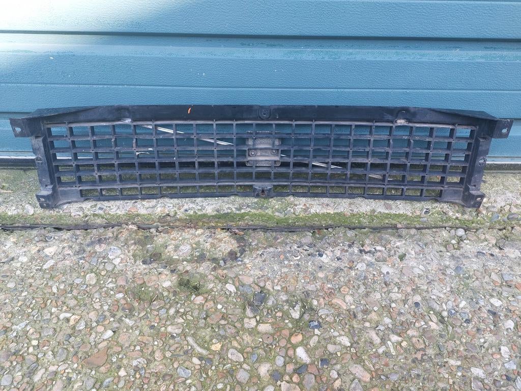Grille Volvo 66, Auto-onderdelen, Carrosserie en Plaatwerk, Ophalen, Gebruikt, Voor, Overige automerken