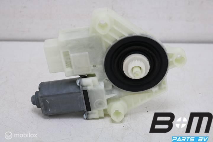 Raammotor linksachter VW Golf 7 FL 5Q4959811D, Gebruikt