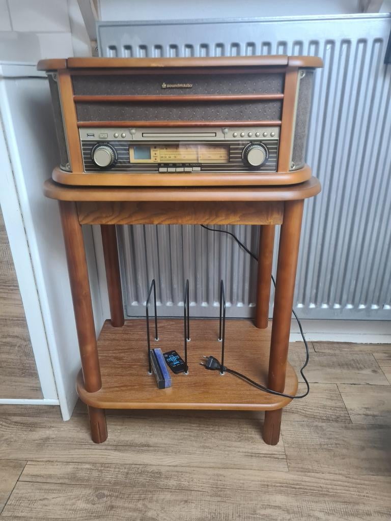 Soundmaster Platenspeler, radio en cd speler ineen, Zo goed als nieuw, Automatisch, Platenspeler, Ophalen
