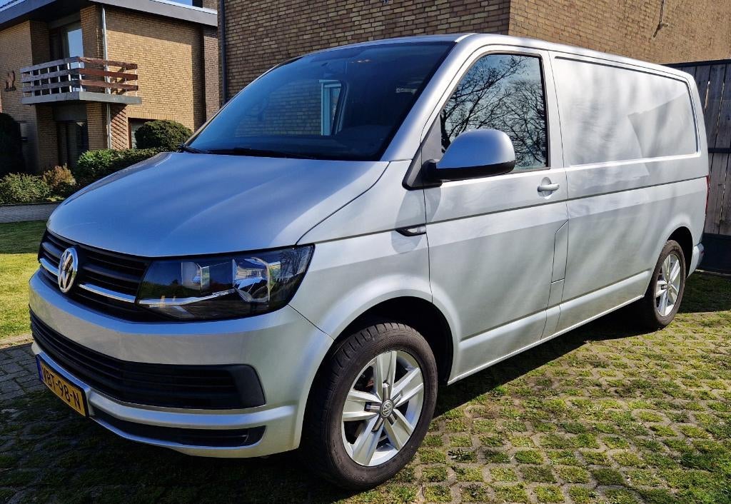 Volkswagen T6 Transporter 102pk EURO6, Auto's, Stof, 4 cilinders, Volkswagen, 102 pk