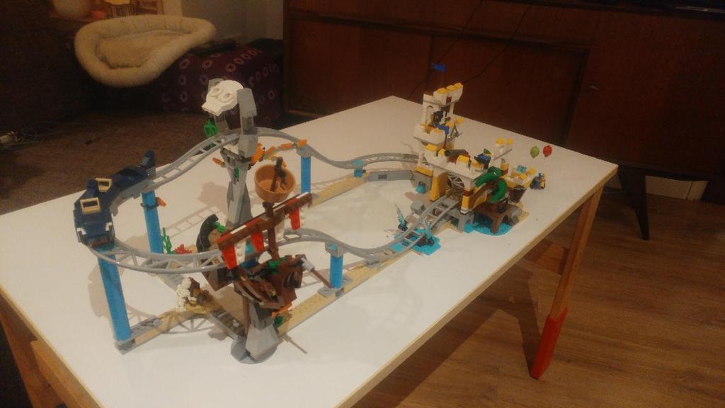 LEGO Creator Piratenachtbaan 31084 compleet en met boekje, Ophalen of Verzenden, Zo goed als nieuw, Poppenhuis