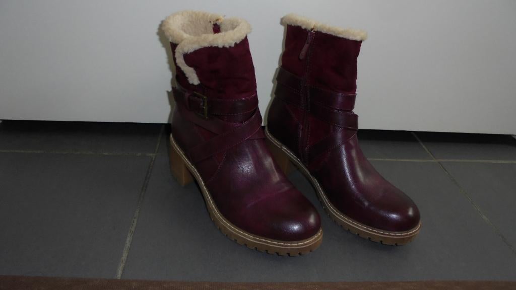 1x gedragen donker rode lage laarzen 37, Kleding | Dames, Schoenen, Lage of Enkellaarzen, Ophalen of Verzenden, Zo goed als nieuw