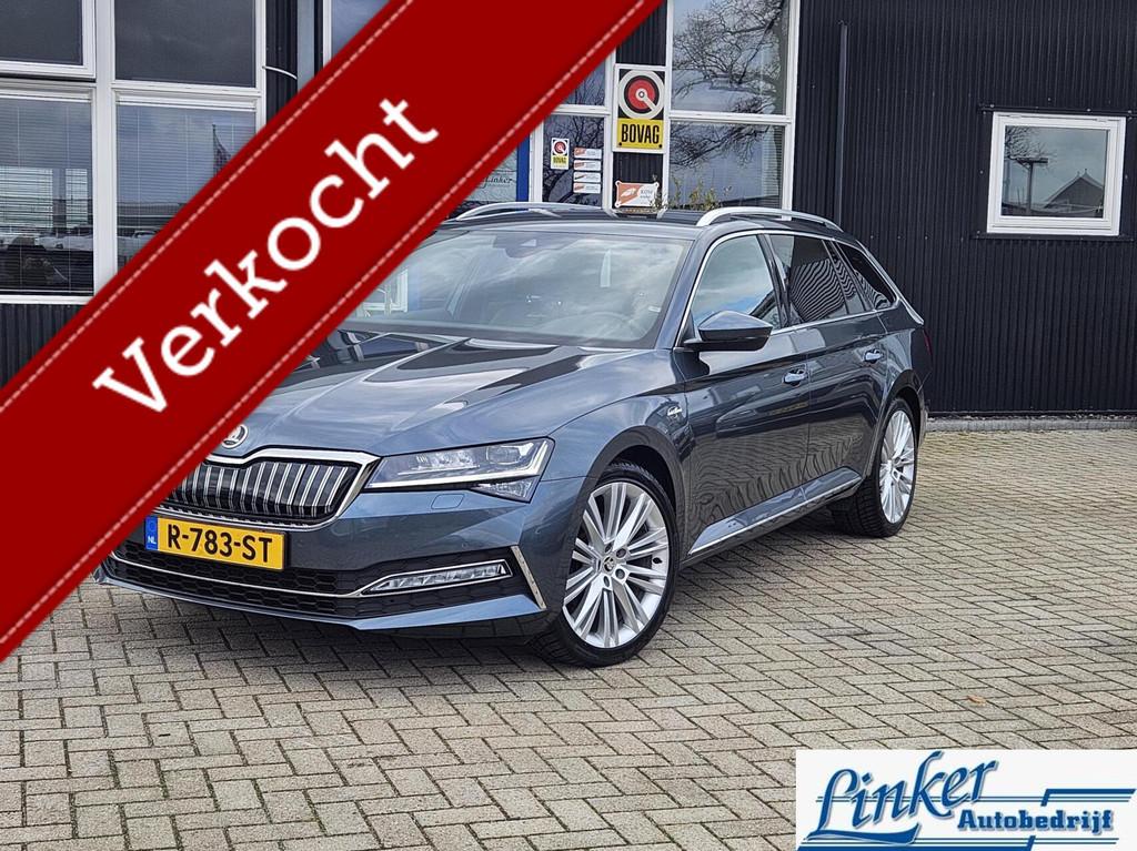 Skoda Superb Combi 1.4 TSI iV Laurin & Klement LEDER STUURVE, Gebruikt, 4 cilinders, Met garantie (alle), Hybride Elektrisch/Benzine