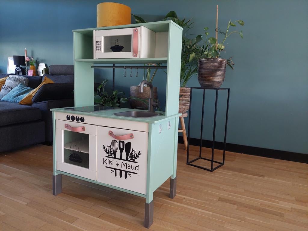 Gepimpt ikea keukentje met ijsjes verkoop!, Ophalen