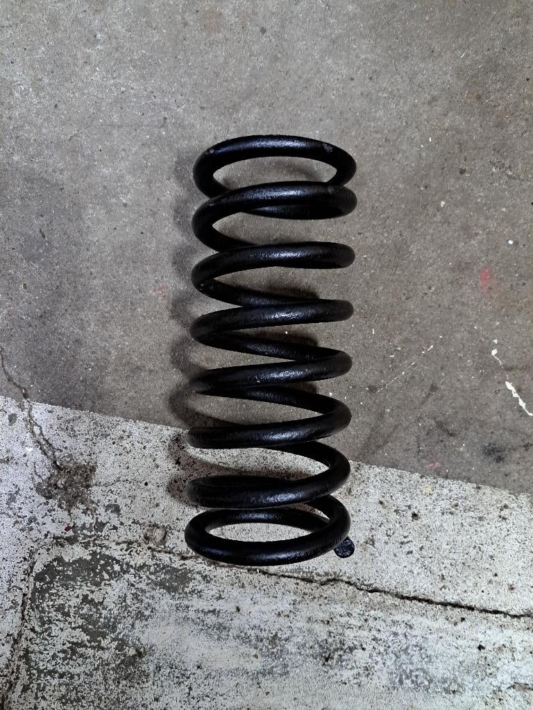 1 spiraalveer voor van Volvo Katterug/PV544/P210, Ophalen, Gebruikt, Volvo