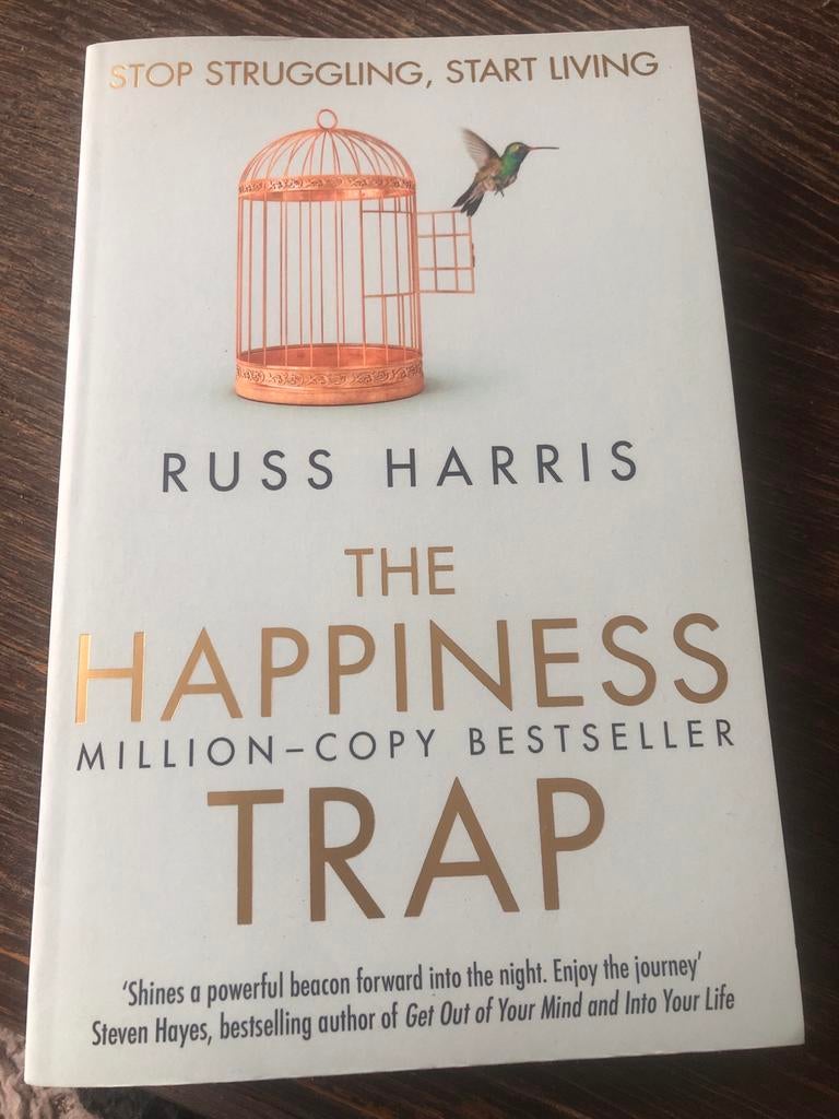 The Happiness Trap - Russ Harris (Engels), Boeken, Romans, Zo goed als nieuw, Europa overig, Ophalen of Verzenden