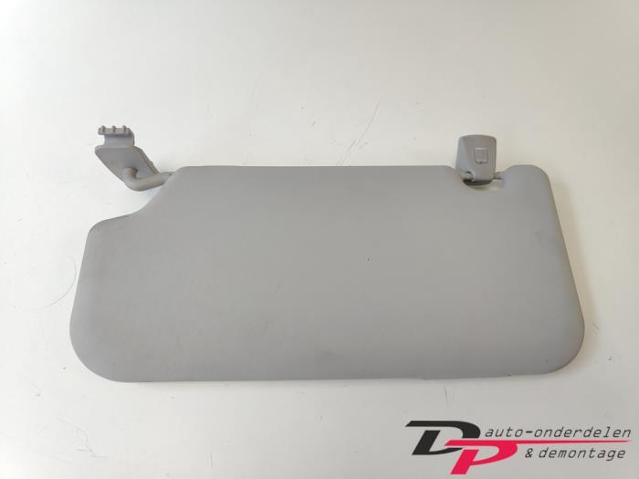 Zonneklep van een Ford Fiesta, Gebruikt, -, -, Ophalen of Verzenden